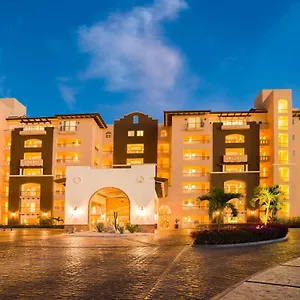 Del Arco Residences Hotel